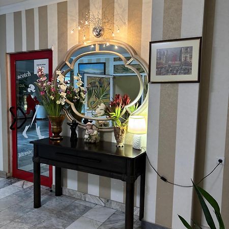Apart Hotel Central Ράζγκραντ Εξωτερικό φωτογραφία
