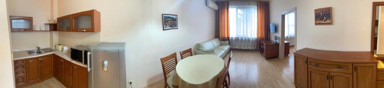 Apart Hotel Central Ράζγκραντ Εξωτερικό φωτογραφία