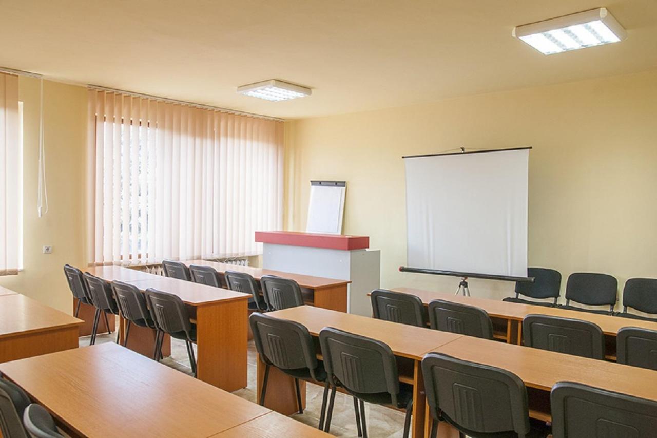Apart Hotel Central Ράζγκραντ Εξωτερικό φωτογραφία