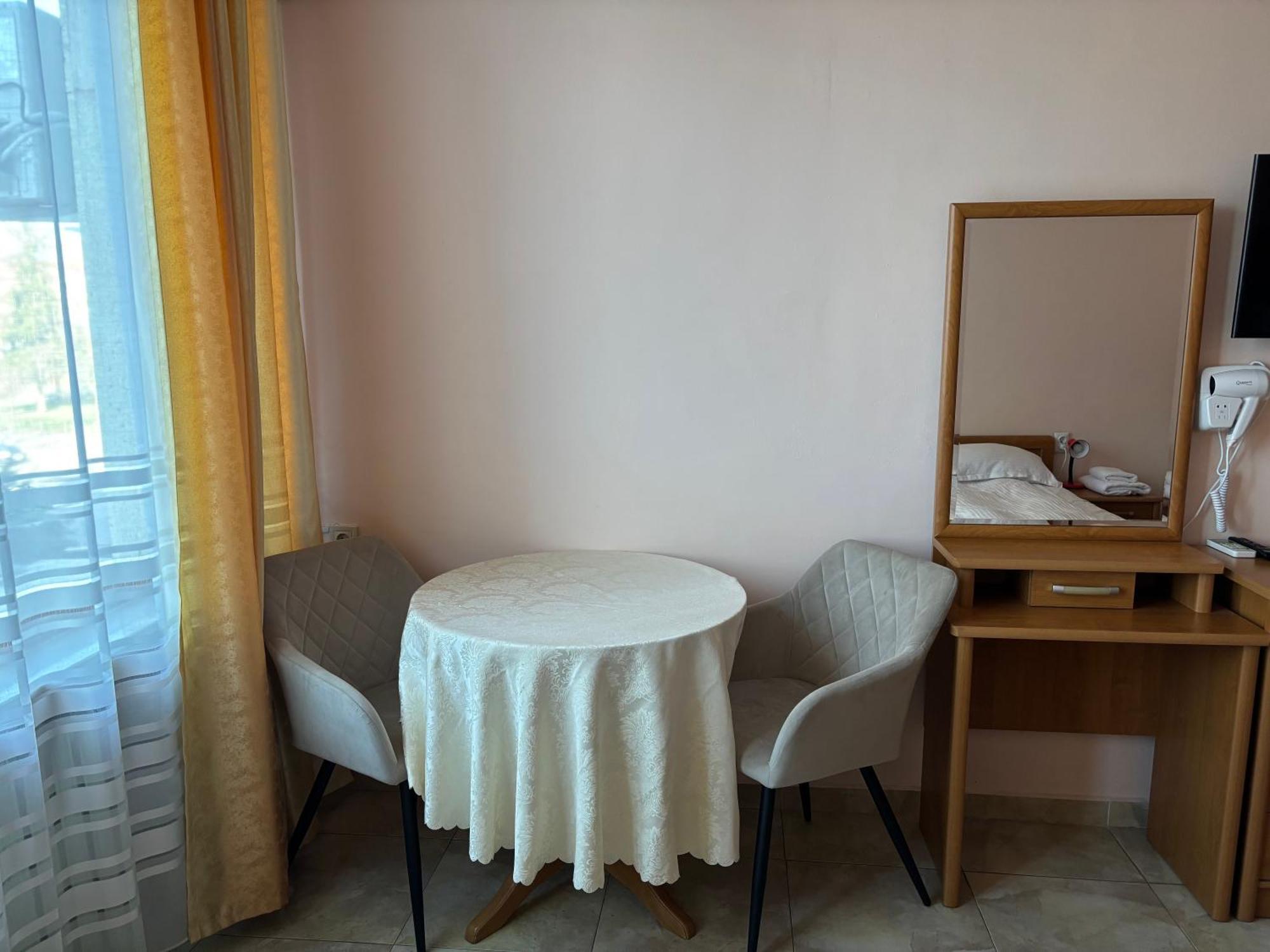 Apart Hotel Central Ράζγκραντ Εξωτερικό φωτογραφία