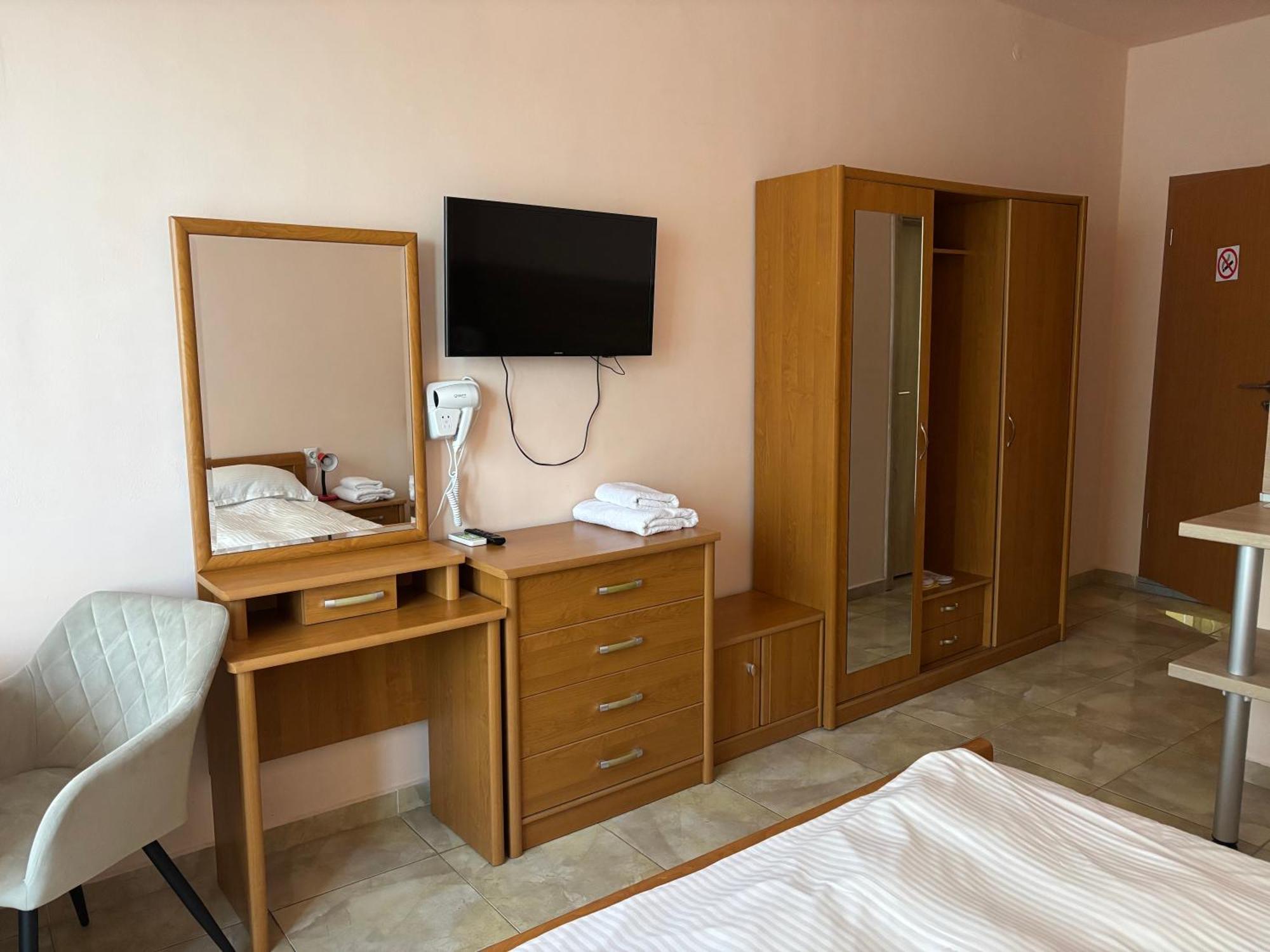 Apart Hotel Central Ράζγκραντ Εξωτερικό φωτογραφία